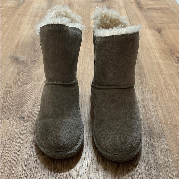 BEARPAW | Woman's Rosaline Mushroom Boots - Picture 4 of 10